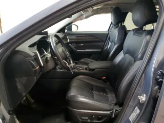 2023 Mazda CX-50 Premium Plus z VIN 7MMVABEY6PN147630, wystawiony jako Copart lot #50747275 z przebiegiem 48 400 mil mil oraz Szkoda całkowita • Salvage title. Historia ofert i sprzedaży dostępna na DreamBid. Obrazek 6.
