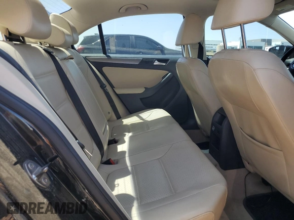 2014 Volkswagen Jetta TDI w/Premium with VIN 3VWLL7AJ8EM402757, listed as a Copart auction lot 52201895 with 99,475 mi miles and Salvage title. Bid and sale history available at DreamBid. Image 10.
