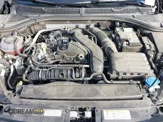 2024 Volkswagen Jetta S z VIN 3VW5M7BUXRM080630, wystawiony jako IAAI lot #42223967 z przebiegiem 35 103 mil mil oraz . Historia ofert i sprzedaży dostępna na DreamBid. Obrazek 10.