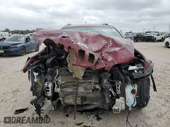 2019 Jeep Cherokee Latitude with VIN 1C4PJLCB4KD340371, listed as a Copart auction lot 51526405 with 60,413 mi miles and Salvage title. Bid and sale history available at DreamBid. Image 5.