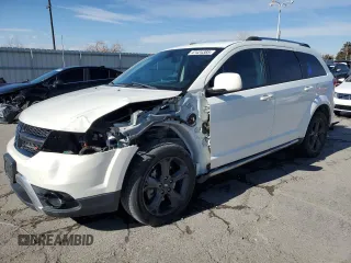 2018 Dodge Journey Crossroad with VIN 3C4PDDGG3JT449447, listed as a Copart auction lot 47424385 with 139,774 mi miles and Salvage Title. Bid and sale history available at carsss.com. Image 1.