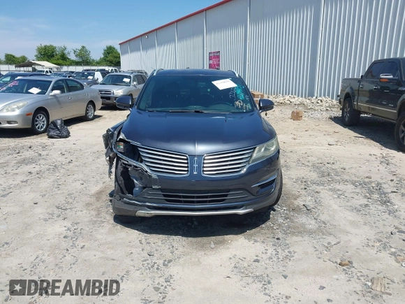 2015 Lincoln MKC z VIN 5LMCJ1A95FUJ18259, wystawiony jako IAAI lot #42294839 z przebiegiem 188 224 mil mil oraz . Historia ofert i sprzedaży dostępna na DreamBid. Obrazek 13.
