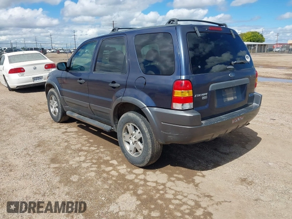 2004 Ford Escape XLT z VIN 1FMYU03144KA97818, wystawiony jako IAAI lot #42213241 z przebiegiem 183 280 mil mil oraz . Historia ofert i sprzedaży dostępna na DreamBid. Obrazek 3.
