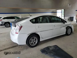 2010 Toyota Prius II z VIN JTDKN3DU8A0005697, wystawiony jako Copart lot #61008945 z przebiegiem 87 784 mil mil oraz Czysty tytuł • Clean title. Historia ofert i sprzedaży dostępna na DreamBid. Obrazek 3.