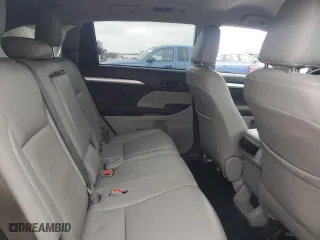 2018 Toyota Highlander LE with VIN 5TDBZRFH8JS854376, listed as a Copart auction lot 45415215 with 84,492 mi miles and Salvage Title. Bid and sale history available at carsss.com. Image 12.