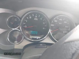 2007 Chevrolet Silverado 1500 LT w/1LT with VIN 2GCEC19J671681715, listed as a IAAI auction lot 41460453 with 119,714 mi miles. Bid and sale history available at carsss.com. Image 7.