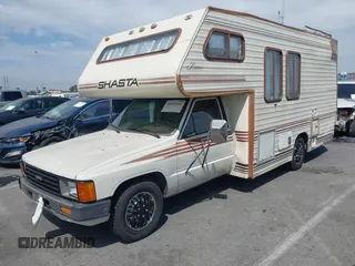 1987 Toyota Pickup с VIN JT5RN75U1G0009955, выставлен на аукционе IAAI как лот 42009064 с пробегом 120 221 миль миль и . История ставок и продаж доступна на DreamBid. Изображение 2.