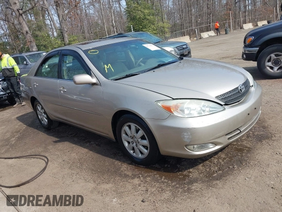 2004 Toyota Camry LE with VIN 4T1BF30K94U587836, listed as a IAAI auction lot 41714277 with 211,893 mi miles and . Bid and sale history available at carsss.com. Image 1.