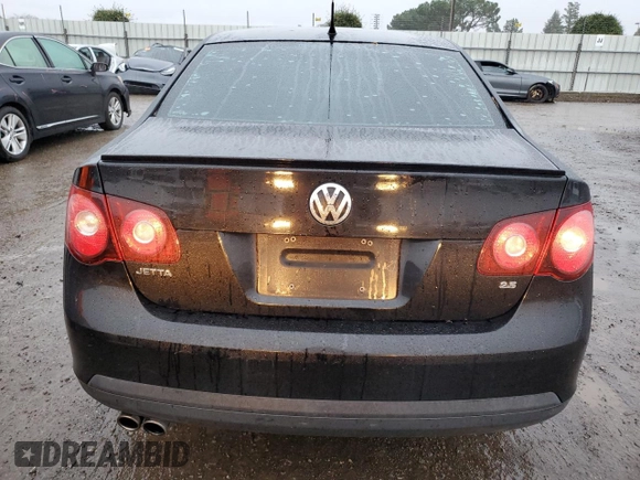 2010 Volkswagen Jetta Limited Edition z VIN 3VWAZ7AJXAM122581, wystawiony jako Copart lot #85337574 z przebiegiem 239 863 mil mil oraz Szkoda całkowita • Salvage title. Historia ofert i sprzedaży dostępna na DreamBid. Obrazek 6.