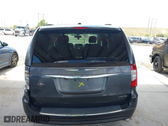 2015 Chrysler Town & Country Limited Platinum with VIN 2C4RC1GG9FR528125, listed as a IAAI auction lot 41925382 with 126,796 mi miles. Bid and sale history available at carsss.com. Image 16.