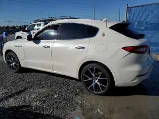 2018 Maserati Levante S z VIN ZN661YUL4JX284380, wystawiony jako Copart lot #42221935 z przebiegiem 49 156 mil mil oraz Nie do naprawy • Non repairable. Historia ofert i sprzedaży dostępna na DreamBid. Obrazek 2.