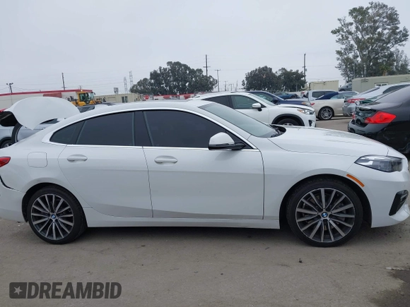 2021 BMW 2 Series 228i xDrive z VIN WBA73AK09M7H59090, wystawiony jako IAAI lot #42160400 z przebiegiem 78 782 mil mil oraz . Historia ofert i sprzedaży dostępna na DreamBid. Obrazek 14.