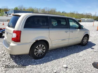 2013 Chrysler Town & Country Touring L with VIN 2C4RC1CG5DR757582, listed as a Copart auction lot 55468895 with 210,855 mi miles and Clean Title. Bid and sale history available at DreamBid. Image 3.