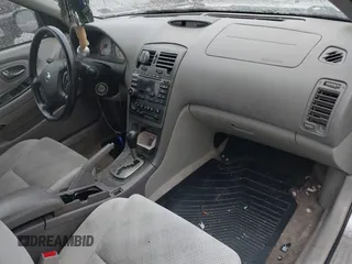 2003 Nissan Maxima SE z VIN JN1DA31D23T515444, wystawiony jako IAAI lot #42243352 z przebiegiem 134 741 mil mil oraz . Historia ofert i sprzedaży dostępna na DreamBid. Obrazek 5.