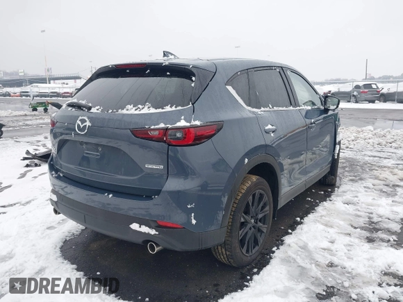 2024 Mazda CX-5 2.5 S Carbon Edition with VIN JM3KFBCL3R0421255, listed as a IAAI auction lot 41555197 with 4,134 mi miles. Bid and sale history available at carsss.com. Image 4.
