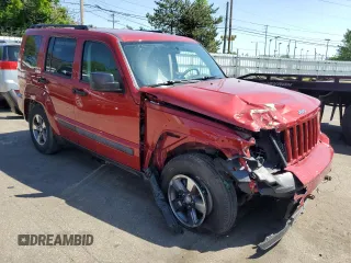 2008 Jeep Liberty Sport z VIN 1J8GN28K68W143375, wystawiony jako Copart lot #56186215 z przebiegiem 64 472 mil mil oraz Szkoda całkowita • Salvage title. Historia ofert i sprzedaży dostępna na DreamBid. Obrazek 4.