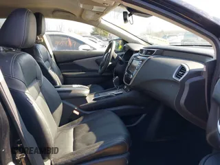 2023 Nissan Murano SL z VIN 5N1AZ2CS9PC104672, wystawiony jako IAAI lot #41697937 z przebiegiem 135 285 mil mil oraz . Historia ofert i sprzedaży dostępna na DreamBid. Obrazek 5.
