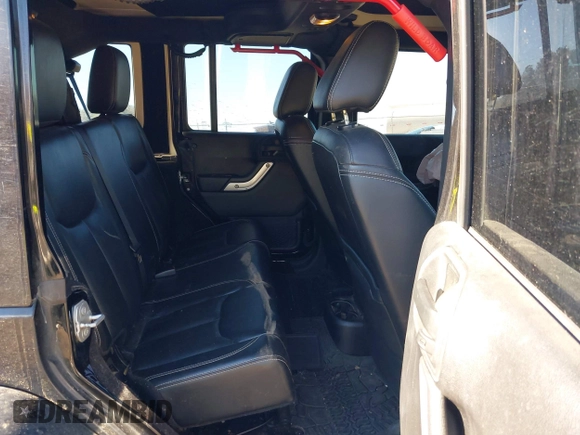 2015 Jeep Wrangler Unlimited Rubicon with VIN 1C4BJWFG9FL755152, listed as a IAAI auction lot 41293766 with 109,153 mi miles. Bid and sale history available at carsss.com. Image 8.