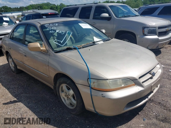 2000 Honda Accord EX с VIN 1HGCG1657YA004278, выставлен на аукционе IAAI как лот 42240210 с пробегом 484 941 миль миль и . История ставок и продаж доступна на DreamBid. Изображение 1.