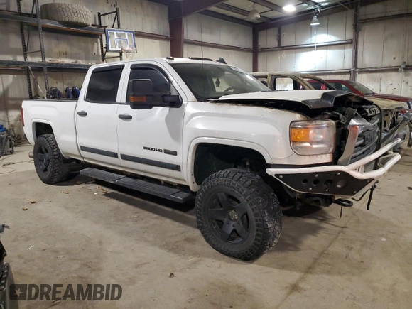 2015 GMC Sierra 2500HD SLT with VIN 1GT12ZE88FF598796, listed as a Copart auction lot 88083535 with Not provided miles and Salvage title. Bid and sale history available at DreamBid. Image 4.
