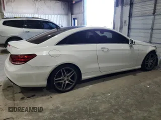 2016 Mercedes-Benz E 400 with VIN WDDKJ6FB3GF326275, listed as a Copart auction lot 41704715 with 90,226 mi miles and Salvage title. Bid and sale history available at DreamBid. Image 3.