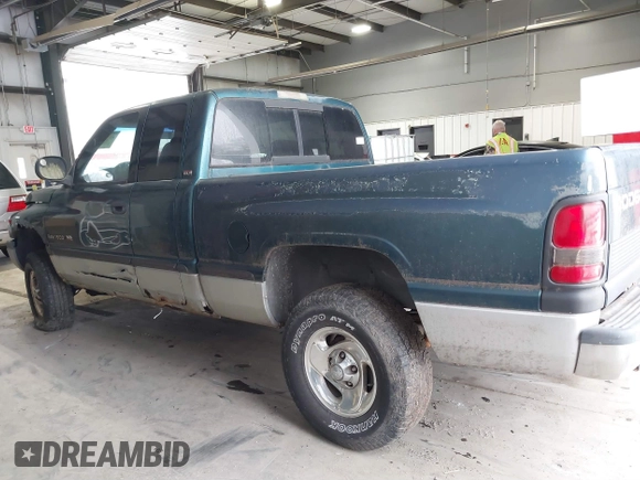 1998 Dodge 1500 z VIN 3B7HF13Z1WG234475, wystawiony jako IAAI lot #41523893 z przebiegiem 195 646 mil mil oraz . Historia ofert i sprzedaży dostępna na DreamBid. Obrazek 15.