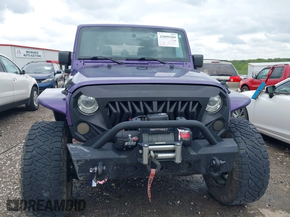 2018 Jeep Wrangler Unlimited Sport S with VIN 1C4BJWDG6JL882596, listed as a IAAI auction lot 42099289 with 121,714 mi miles and . Bid and sale history available at DreamBid. Image 6.