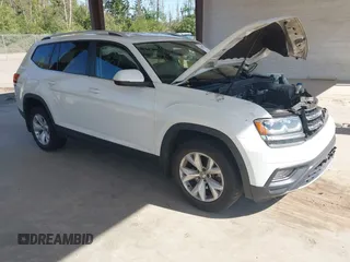 2018 Volkswagen Atlas SE with VIN 1V2KR2CA9JC505919, listed as a IAAI auction lot 42450711 with 78,435 mi miles and . Bid and sale history available at DreamBid. Image 1.