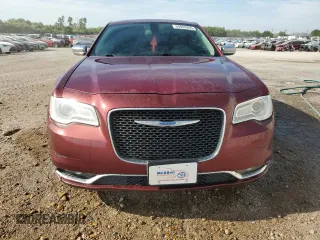 2018 Chrysler 300 Limited with VIN 2C3CCAKG9JH268759, listed as a Copart auction lot 53853245 with 141,264 mi miles and Clean Title. Bid and sale history available at carsss.com. Image 5.