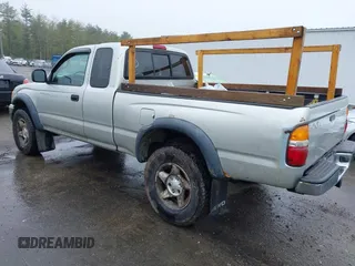 2003 Toyota Tacoma with VIN 5TEWN72N83Z264472, listed as a IAAI auction lot 42186444 with 266,312 mi miles. Bid and sale history available at carsss.com. Image 3.