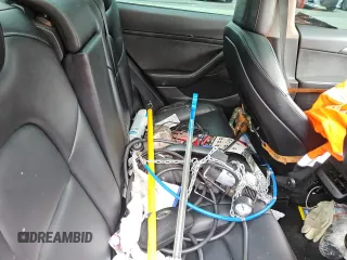 2023 Tesla Model 3 z VIN 5YJ3E1EA3PF449643, wystawiony jako Copart lot #49427105 z przebiegiem 43 791 mil mil oraz Czysty tytuł • Clean title. Historia ofert i sprzedaży dostępna na DreamBid. Obrazek 6.