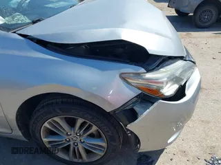 2015 Toyota Camry XLE with VIN 4T1BF1FK9FU109916, listed as a IAAI auction lot 41985371 with 113,357 mi miles. Bid and sale history available at carsss.com. Image 6.