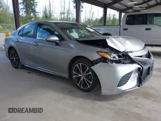 2019 Toyota Camry LE z VIN 4T1B11HK4KU749358, wystawiony jako IAAI lot #42272885 z przebiegiem 53 393 mil mil oraz . Historia ofert i sprzedaży dostępna na DreamBid. Obrazek 1.