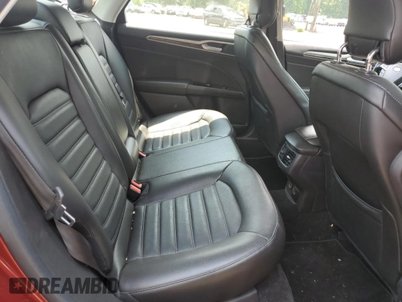 2013 Ford Fusion SE Hybrid z VIN 3FA6P0LUXDR335590, wystawiony jako Copart lot #60541395 z przebiegiem 121 975 mil mil oraz Szkoda całkowita • Salvage title. Historia ofert i sprzedaży dostępna na DreamBid. Obrazek 10.