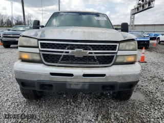 2006 Chevrolet Silverado 1500 LT1 with VIN 2GCEK13T761133699, listed as a Copart auction lot 52619945 with 180,048 mi miles and Clean Title. Bid and sale history available at carsss.com. Image 5.