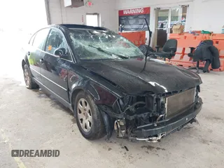 2005 Volkswagen Passat GLS with VIN WVWAD63B55P037732, listed as a IAAI auction lot 42330922 with 119,157 mi miles and . Bid and sale history available at DreamBid. Image 1.