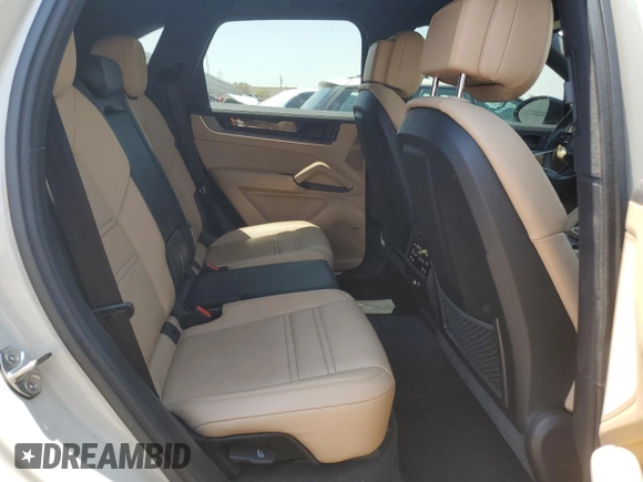 2024 Porsche Cayenne с VIN WP1AA2AYXRDA06913, выставлен на аукционе Copart как лот 61468815 с пробегом 22 152 миль миль и Списание • Salvage title. История ставок и продаж доступна на DreamBid. Изображение 11.