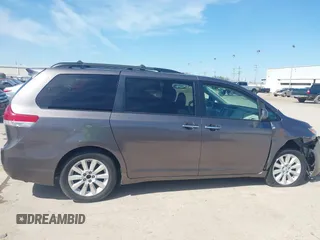 2011 Toyota Sienna XLE with VIN 5TDDK3DC7BS003186, listed as a IAAI auction lot 41701839 with 165,878 mi miles. Bid and sale history available at carsss.com. Image 13.