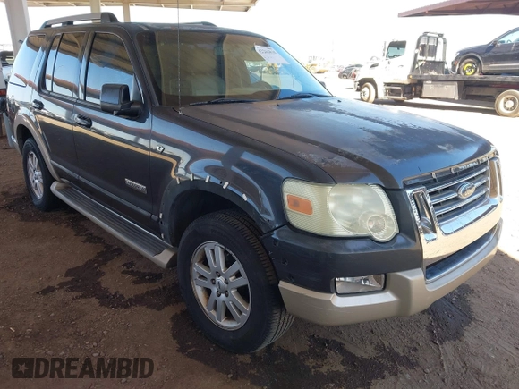 2007 Ford Explorer Eddie Bauer z VIN 1FMEU74867UA41718, wystawiony jako IAAI lot #42262818 z przebiegiem 129 454 mil mil oraz . Historia ofert i sprzedaży dostępna na DreamBid. Obrazek 1.
