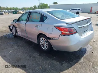 2015 Nissan Altima 2.5 S with VIN 1N4AL3APXFC162806, listed as a IAAI auction lot 42072965 with 56,765 mi miles. Bid and sale history available at carsss.com. Image 3.