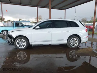 2018 Audi Q7 Premium Plus with VIN WA1LAAF73JD015035, listed as a IAAI auction lot 41782603 with 100,610 mi miles. Bid and sale history available at carsss.com. Image 14.