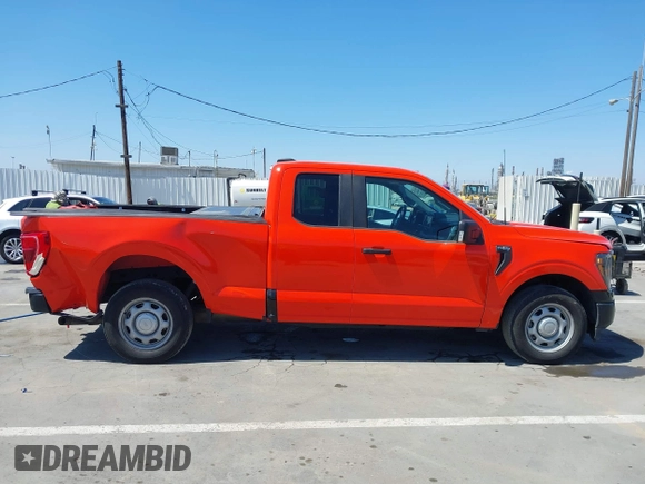 2023 Ford F-150 XL z VIN 1FTEX1CP5PKF09046, wystawiony jako IAAI lot #42628426 z przebiegiem 35 666 mil mil oraz . Historia ofert i sprzedaży dostępna na DreamBid. Obrazek 12.