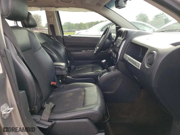 2016 Jeep Compass High Altitude Edition with VIN 1C4NJDEB8GD637788, listed as a Copart auction lot 52401915 with 151,995 mi miles and Salvage Title. Bid and sale history available at carsss.com. Image 7.