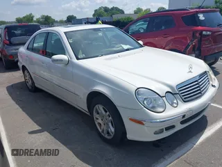 2006 Mercedes-Benz E 350 z VIN WDBUF56J56A800548, wystawiony jako IAAI lot #42524255 z przebiegiem 231 819 mil mil oraz . Historia ofert i sprzedaży dostępna na DreamBid. Obrazek 1.