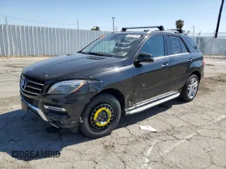 2014 Mercedes-Benz M 350 z VIN 4JGDA5HB2EA422947, wystawiony jako Copart lot #56249775 z przebiegiem 110 359 mil mil oraz Szkoda całkowita • Salvage title. Historia ofert i sprzedaży dostępna na DreamBid. Obrazek 1.