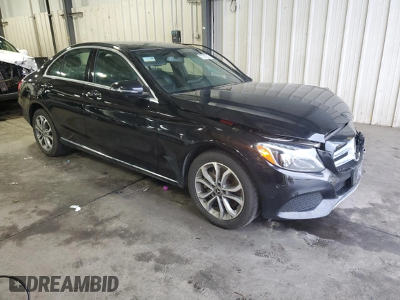 2018 Mercedes-Benz C 300 z VIN WDDWF4KB0JR404899, wystawiony jako Copart lot #57587555 z przebiegiem 89 790 mil mil oraz Szkoda całkowita • Salvage title. Historia ofert i sprzedaży dostępna na DreamBid. Obrazek 4.