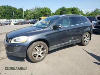 2011 Volvo XC60 3.0T z VIN YV4902DZXB2150648, wystawiony jako Copart lot #65250965 z przebiegiem 157 168 mil mil oraz Czysty tytuł • Clean title. Historia ofert i sprzedaży dostępna na DreamBid. Obrazek 1.