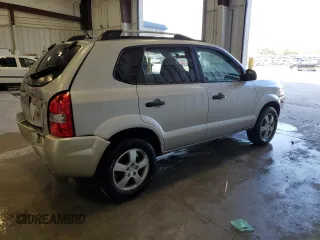 2005 Hyundai Tucson GL with VIN KM8JM12B35U121226, listed as a Copart auction lot 73938804 with 211,162 mi miles and Non Repairable. Bid and sale history available at carsss.com. Image 3.