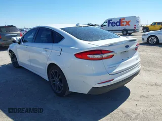 2020 Ford Fusion SE with VIN 3FA6P0HD4LR126174, listed as a IAAI auction lot 41723840 with 123,413 mi miles. Bid and sale history available at carsss.com. Image 3.
