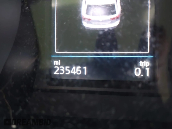 2018 Volkswagen Tiguan S with VIN 3VV0B7AX7JM104662, listed as a IAAI auction lot 41781658 with 235,461 mi miles and . Bid and sale history available at DreamBid. Image 16.